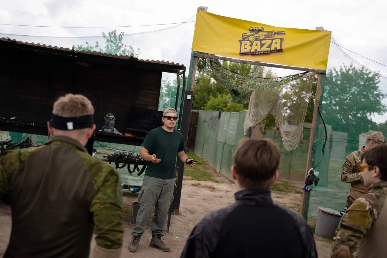 Instruktaż przed grą na BAZIE Lasertag Warsaw